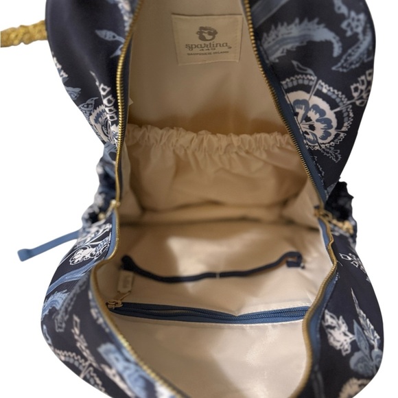 Spartina 449 blue  and Cream Floral tech Backpack - Picture 3 of 16